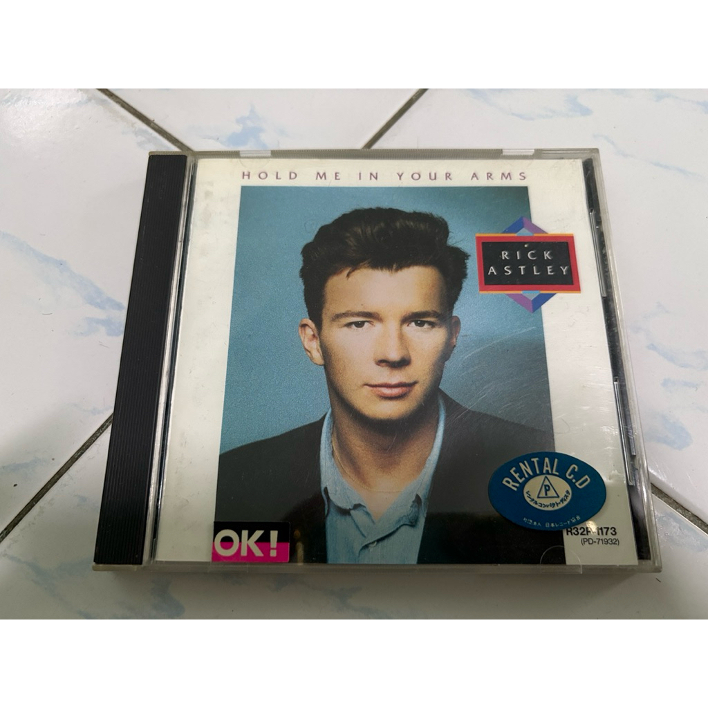 CD : RICK ASLEY - HOLD ME IN YOUR ARMS.