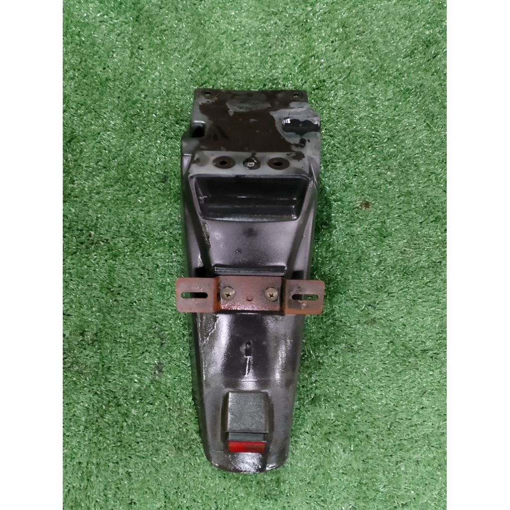 บังโคลน ท้าย Zusuki สวิง110 แท้ มือ2