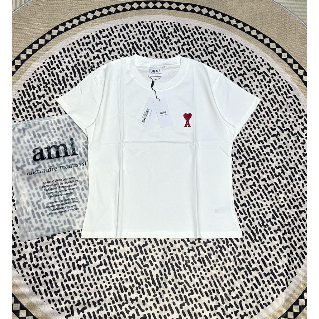 พร้อมส่ง เสื้อ Ami Paris Cotton Ami De Coeur Women T-Shirt เสื้อยืดเอมิ ดีเทลปักโลโก้หัวใจ ทรงผู้หญิ