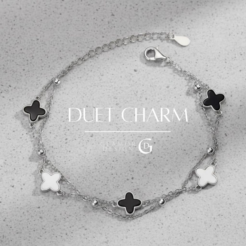 GLAMOR✨สร้อยข้อมือเงินแท้ Duet Charm สร้อยข้อมือแฟชั่น สร้อยข้อมือรูปดอกโคลเวอร์สี่แฉกสีดำและสีขาว