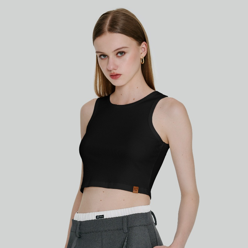Rib Crop Top with Leather Patch เสื้อกล้ามครอป - TPW02707