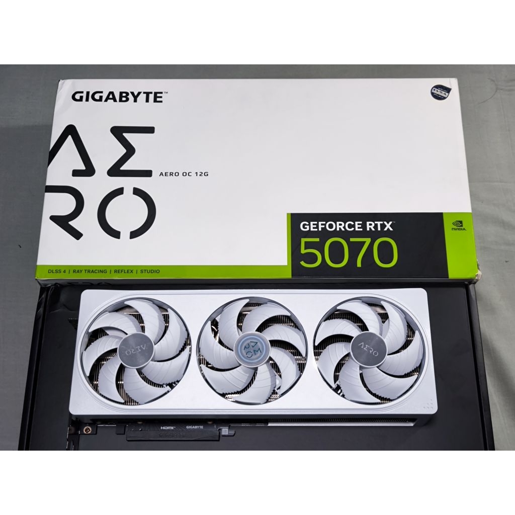gigabyte aero rtx 5070 12gb มือสองสภาพดีพร้อมส่ง