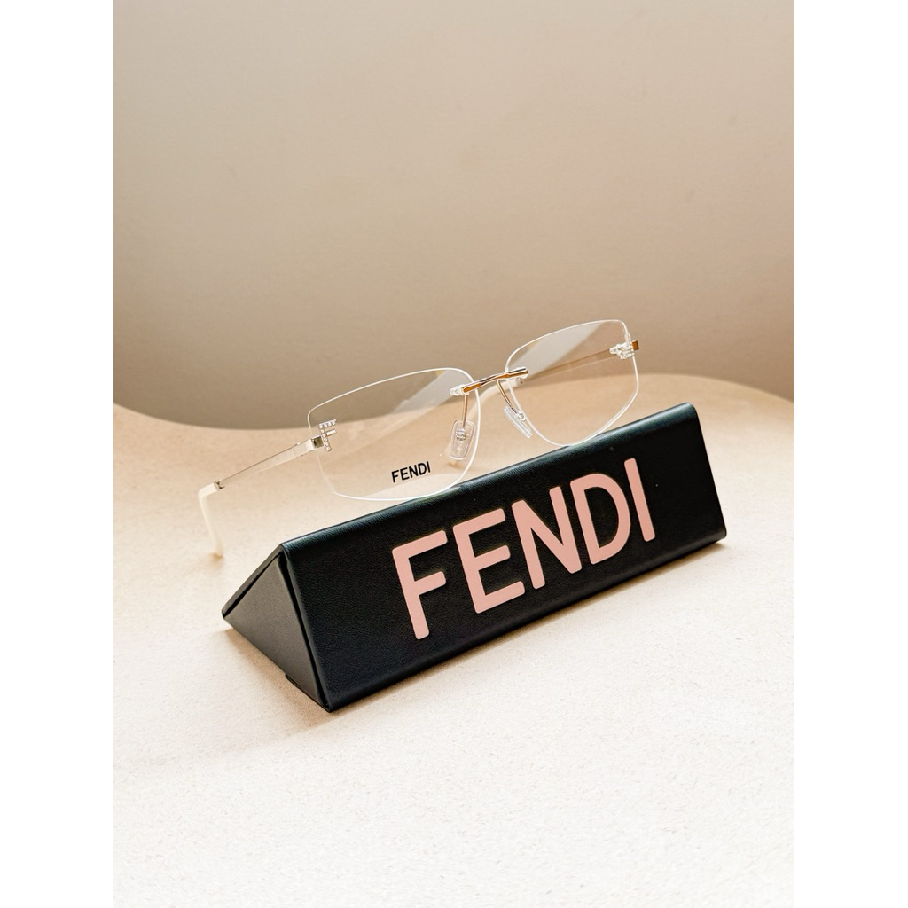 Fendi First Crystal Eyewear กรอบแว่นสายตา ของแท้ FE5116US ราคา ถูกที่สุด ดีลบีเคเค แกลเลอรีภาพที่ 3