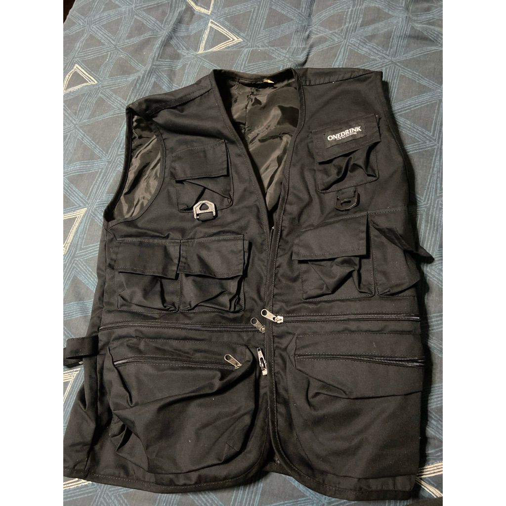 เสื้อกั๊ก onedrink and we go home มือสอง