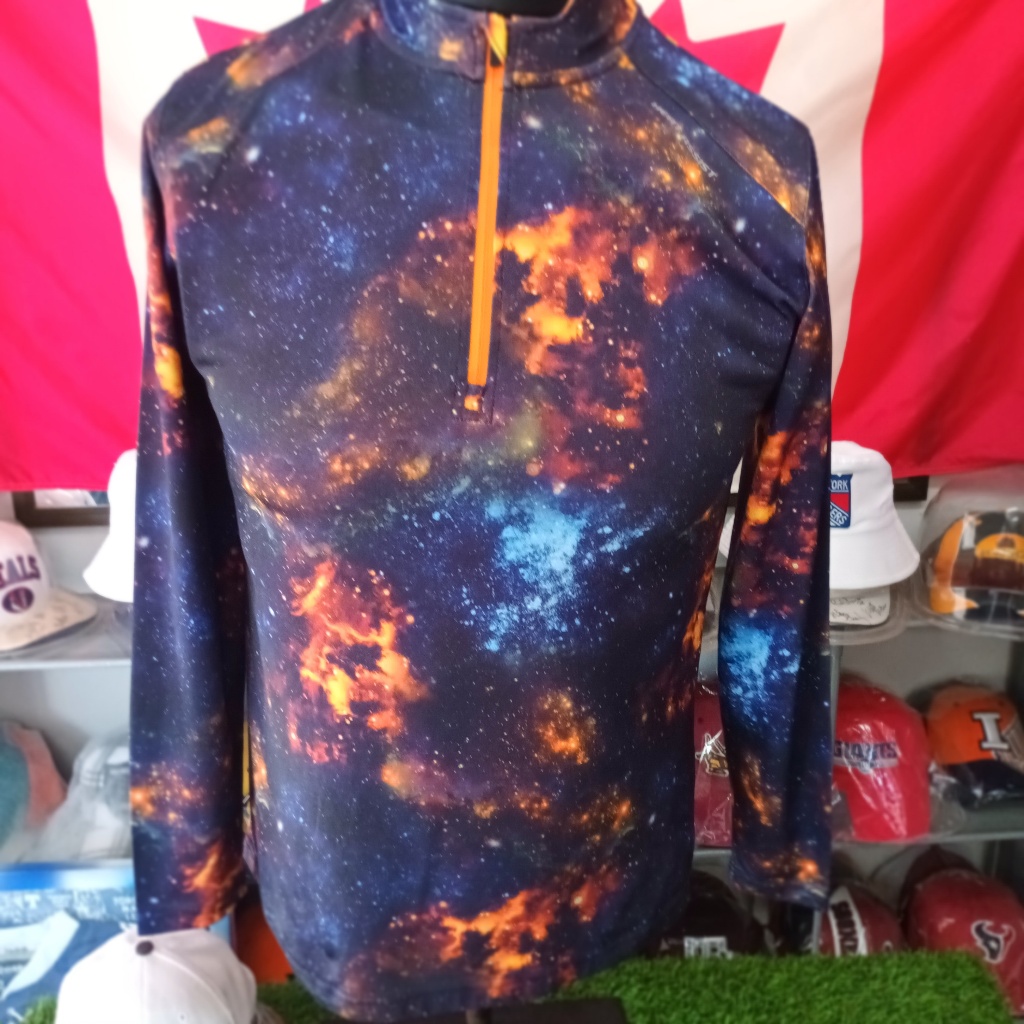 Cosomos 1/4 zip hoodie size M, chest 38 long 26. rate 9 เสื้อฮู้ด Cosmos 1/4 zip ไซส์ M อก 38 ยาว 26