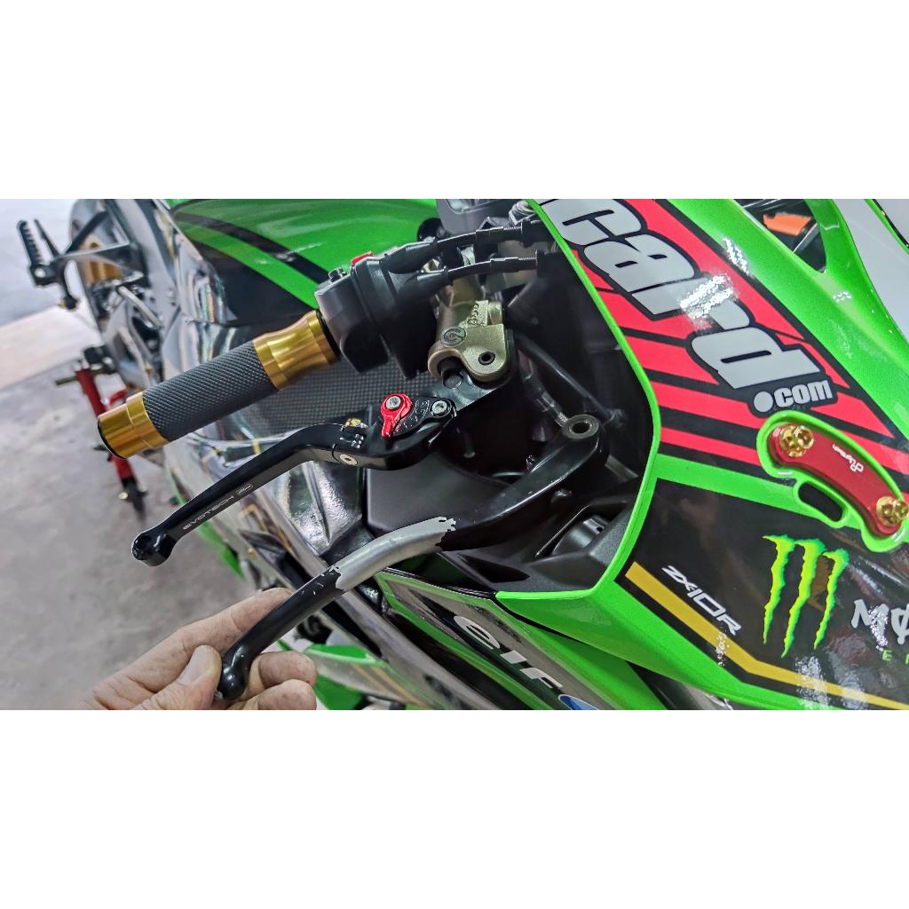 ก้านเบรค ก้านคลัทช์ Evotech สำหรับ ZX10 2016+ พับได้ สำหรับ ZX10 2016+  ZX10R ของแท้จากอังกฤษ
