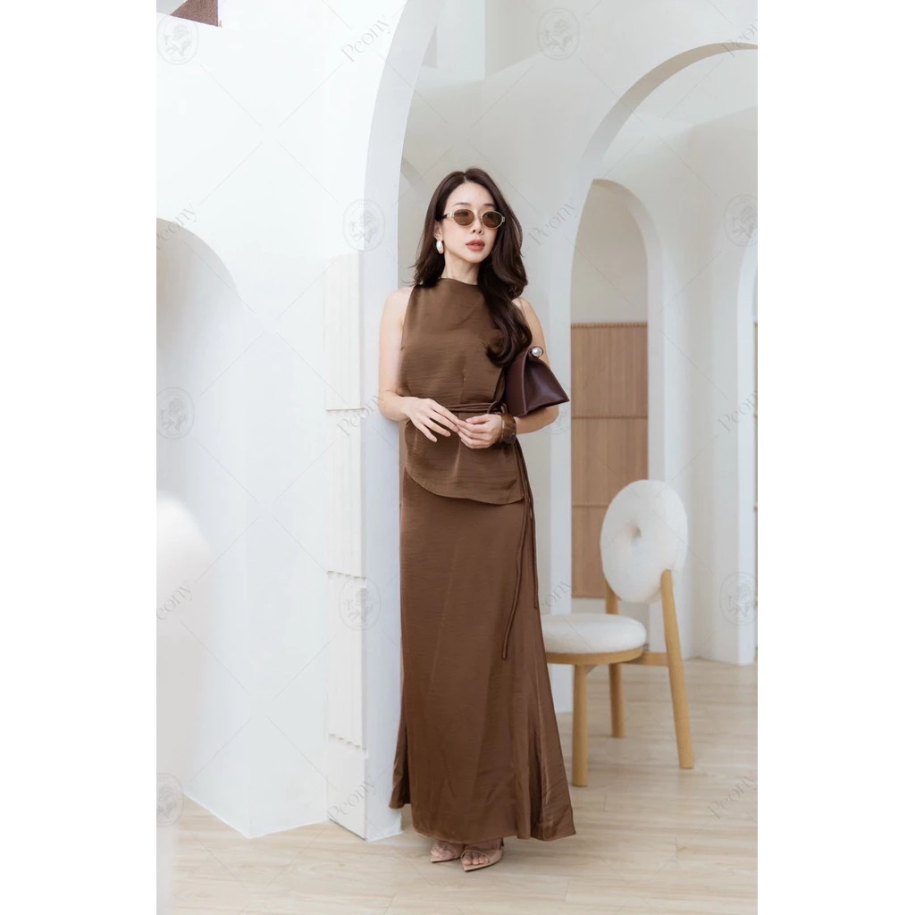 Peony ชุดเซตผ้าซาติน เสื้อคอกลมแขนกุดและกระโปรง thumbnail 8