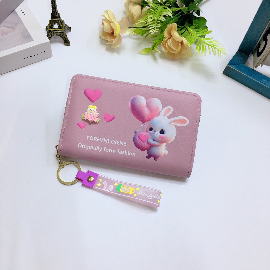 M61#กระเป๋าสตางค์ใบกลางใส่บัตรได้4ช่อง 📌วัสดุ:หนังPU รุ่นใหม่มีสายคล้องมือทุกใบค่ะ