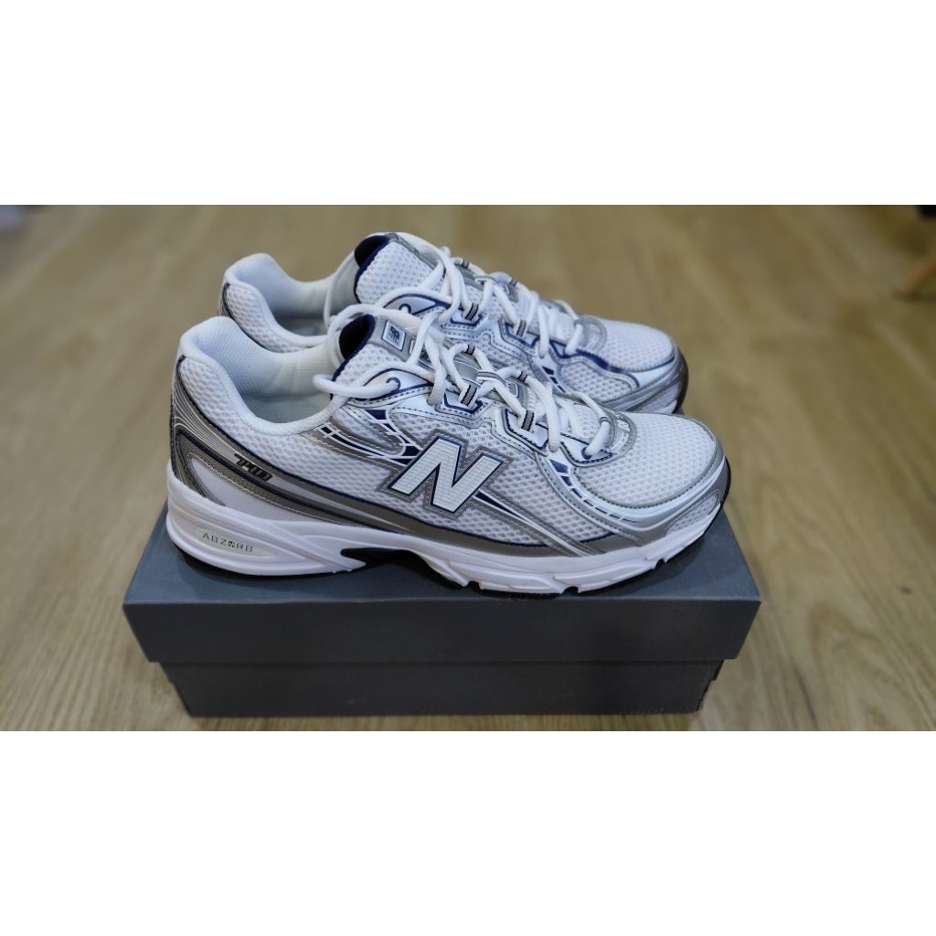 รองเท้าผู้ชาย NEW BALANCE ของแท้ 100% U740WN2