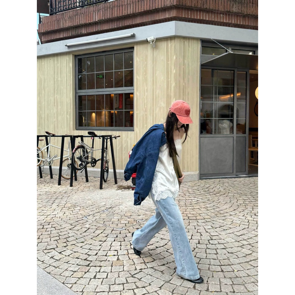 ส่งด่วน 🛵 MMFISH  25T615 𝗟𝗔𝗖𝗘 𝗪𝗛𝗜𝗦𝗣𝗘𝗥 𝗖𝗔𝗠𝗜 เสื้อสายเดี่ยวลูกไม้แต่งขอบรอบตัว ดีเทลลูกไม้ลายสวยละเอียด - รูปที่ 5