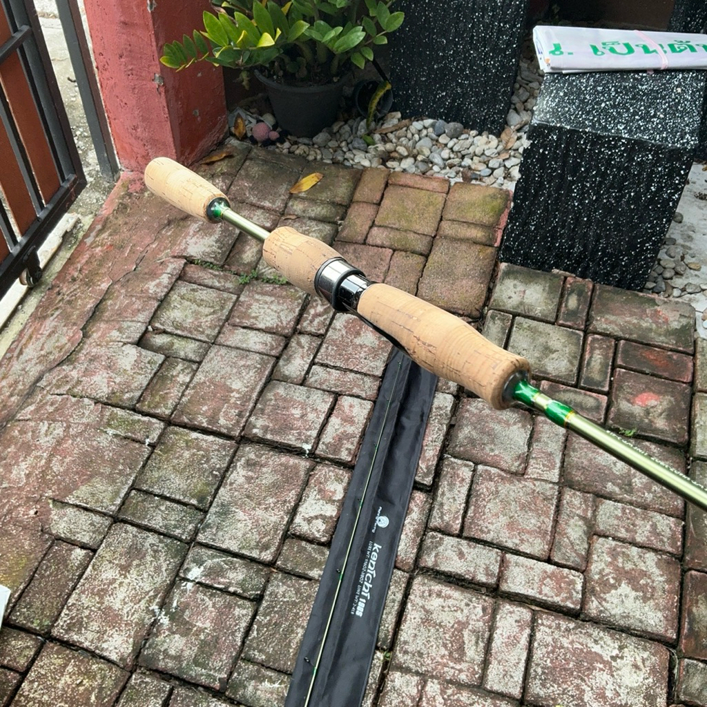 คันสปินนิ่ง fishing racing kenichi ul เวท 2-4 ยาว6.6ฟุต สองท่อน