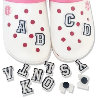 Hot เสน่ห์รองเท้า ดิY จดหมาย A-Z shoe charms สไตล์ การ์ตูน รองเท้าแตะ หัวเข็มขัด พีวีซี รองเท้า อุปกรณ์เสริม ปุ่ม
