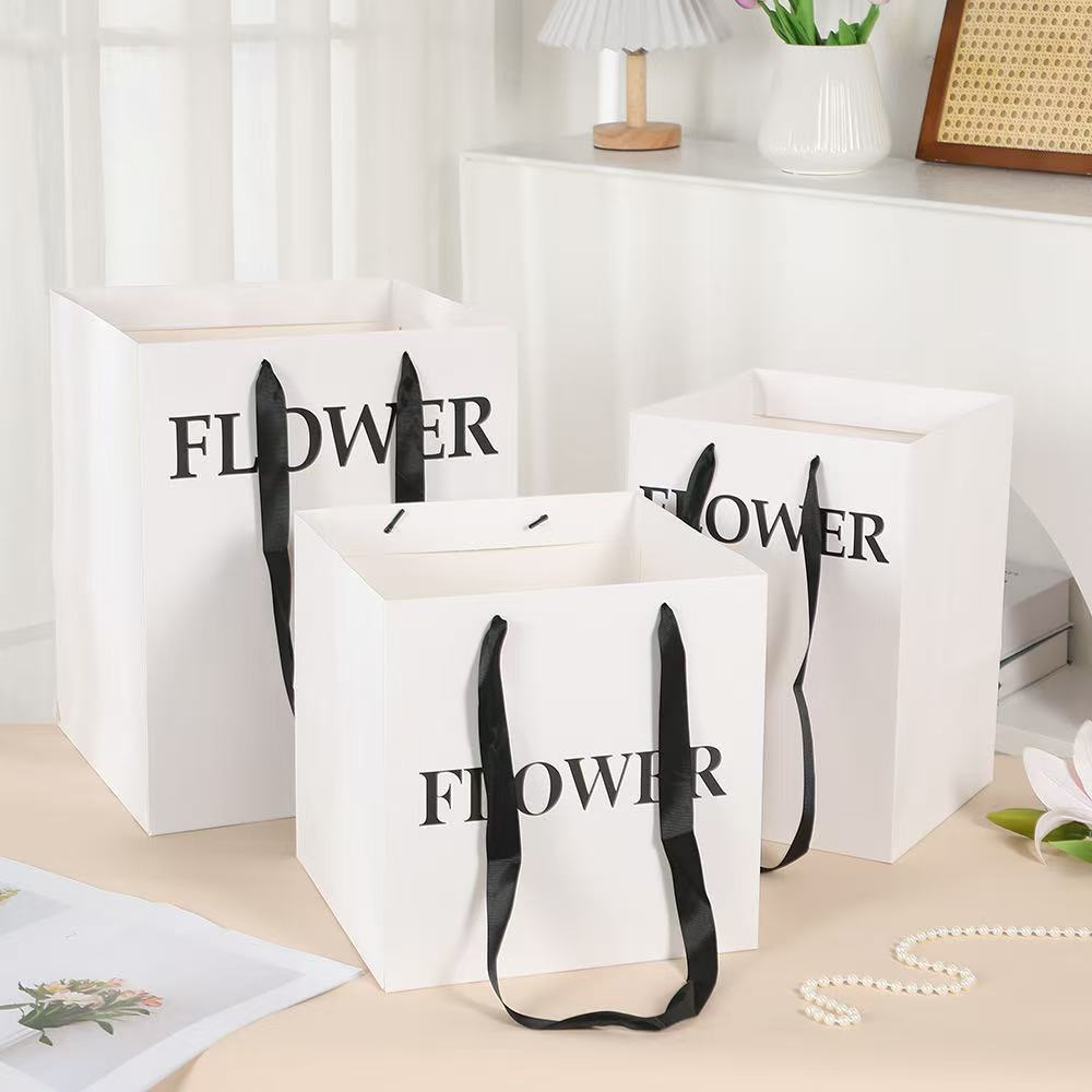 ✅✅พร้อมส่ง✅✅ ถุงกระดาษ ถุงใส่ช่อดอกไม้ กระดาษหนา ขนาดใหญ่ ทรงสีเหลี่ยม ถุงกระดาษพิมพ์าย สีขาวลาย FLOWER (สินค้าพร้อมส่ง)