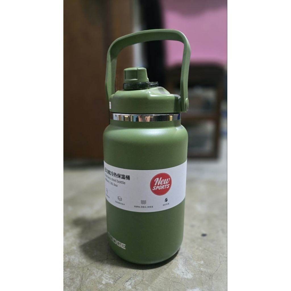 ถังน้ำดื่มสแตนเลส 304 ขนาด 4600 ml