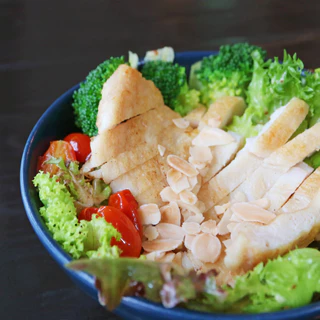 <สั่งในไลฟ์ลด50%>CPอกไก่อบหอมอร่อย 1kg **เวฟก่อนทาน สั่งคละได้ อกไก่คลีน อกไก่นุ่ม อกไก่CP โปรตีนสูง ไขมันต่ำ ควบคุ