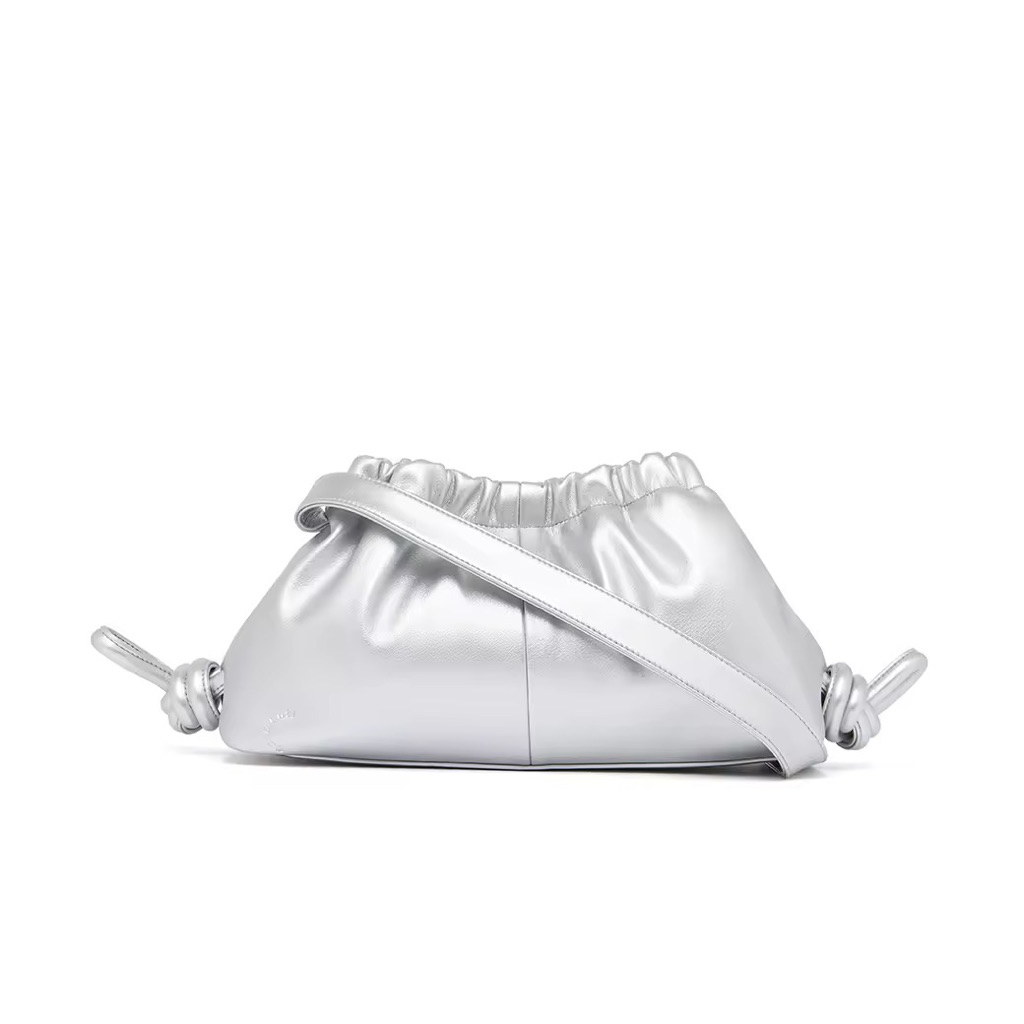 Garmenti Gyoza Bag สี silver
