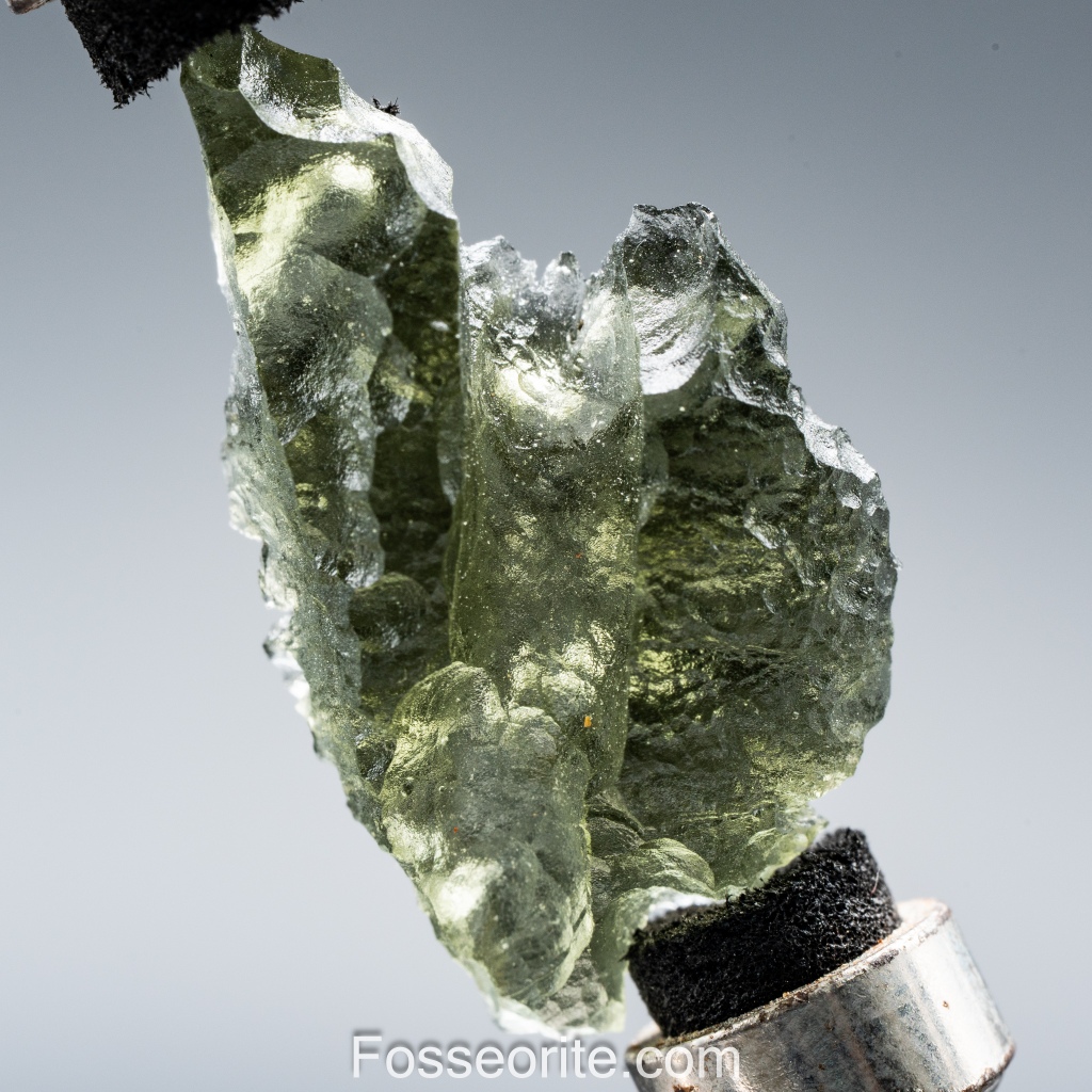 [9.3กะรัต] #S552 สะเก็ดดาว Moldavite โมลดาไวท์ แท้ 100% ขนาดเล็ก นำเข้าจาก Czech แหล่งค้นพบไม่กี่แห่