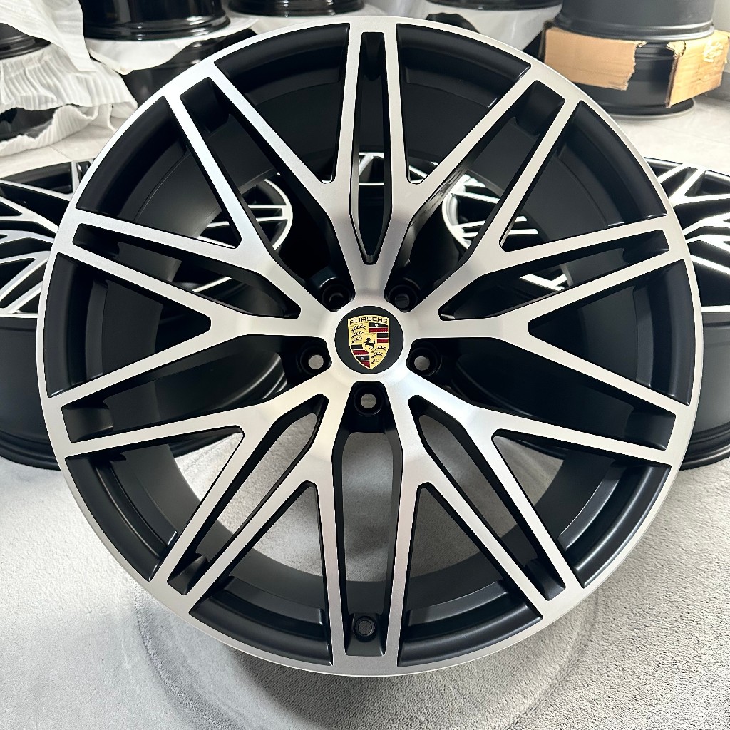 ล้อเดิมล้อ Porsche Macan GTS 21นิ้ว