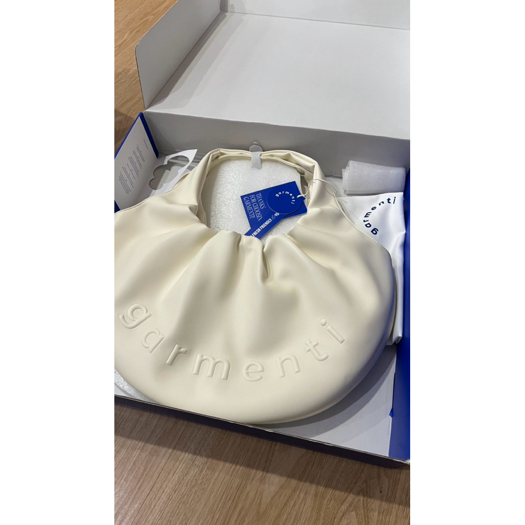 new พร้อมส่ง Mantou bag from Garmenti