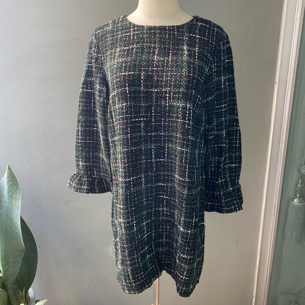 USED Zara green tweed dress size L