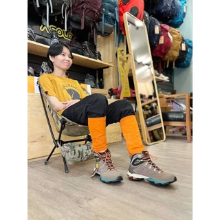 ถุงเท้ากันทาก สำหรับเดินป่า