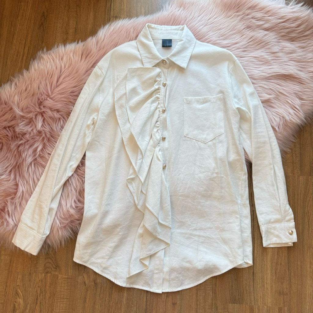 Zoo Studio เสื้อเชิ๊ตขาว