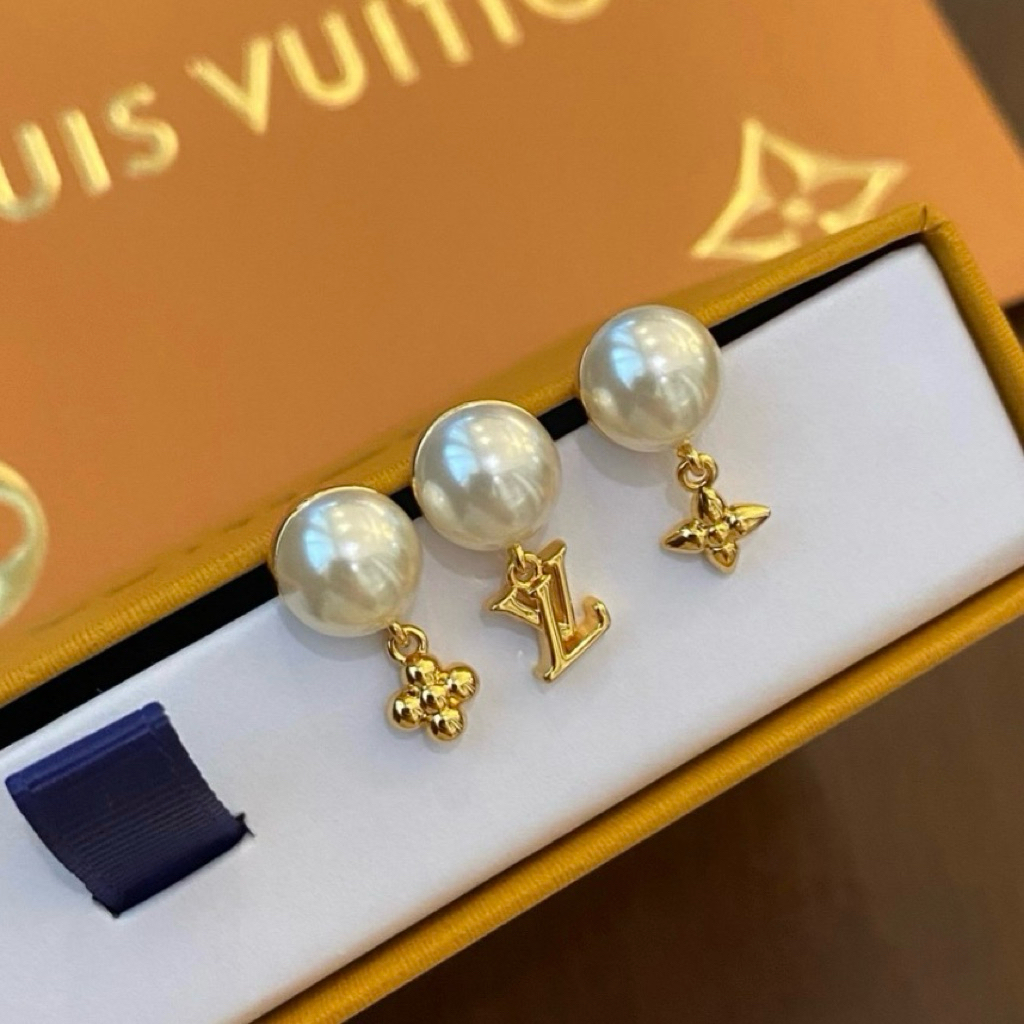 ต่างหู มุกห้อย 3 ชิ้น LUISE PEARLY EARRINGs SET