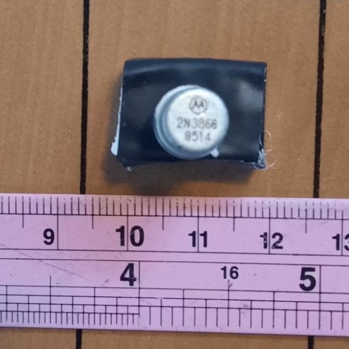 ทรานซิสเตอร์2N3866ขยายVHF UHF