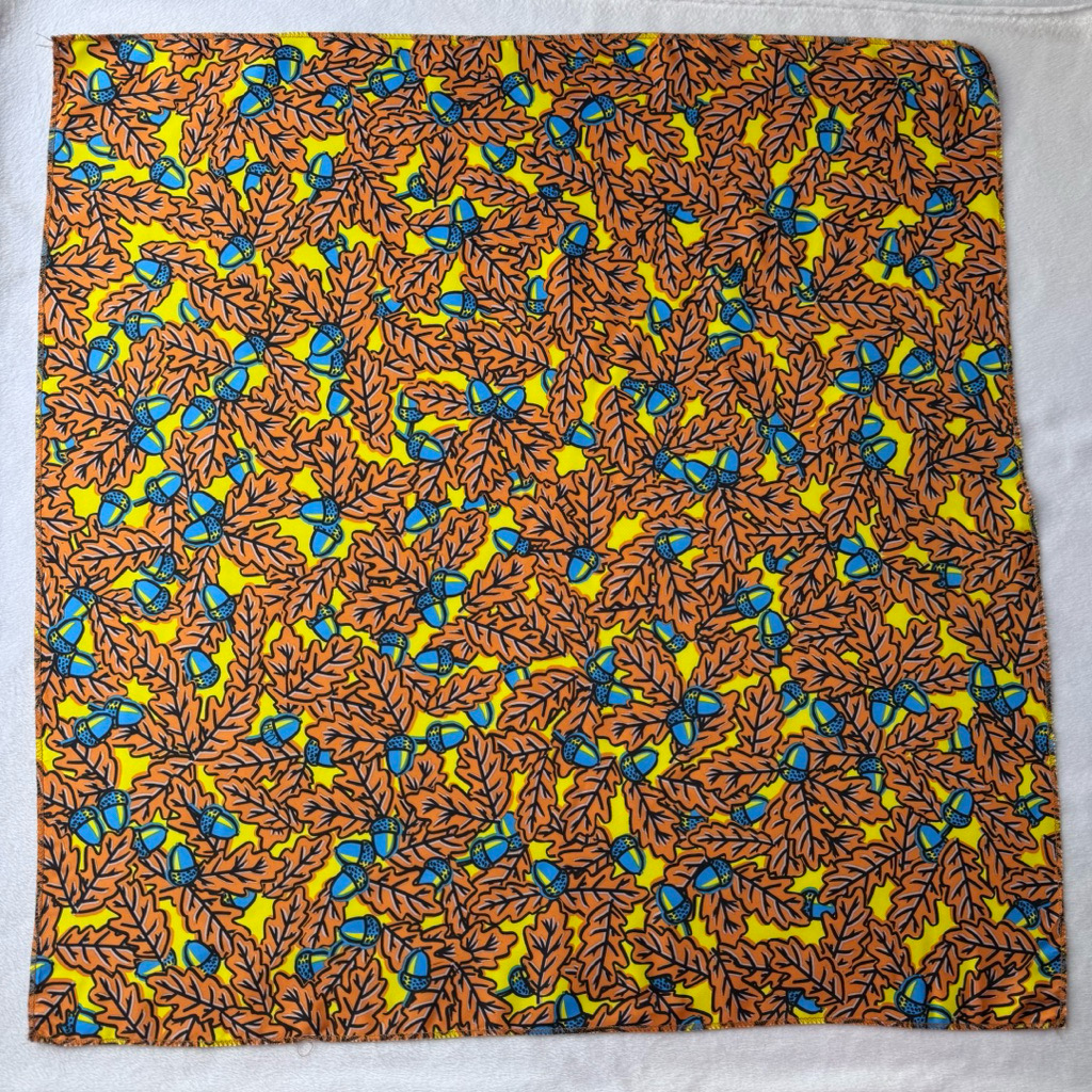 Lush Fresh Handmade Cosmetic Acorns ผ้าเช็ดหน้า ลัช