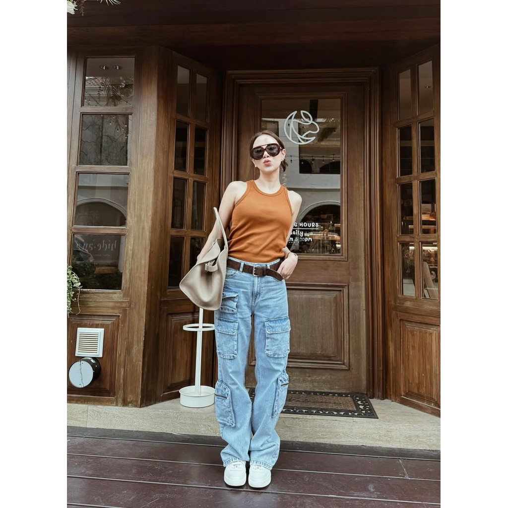 VRT - Low waisted cargo jeans (VRT Basic)