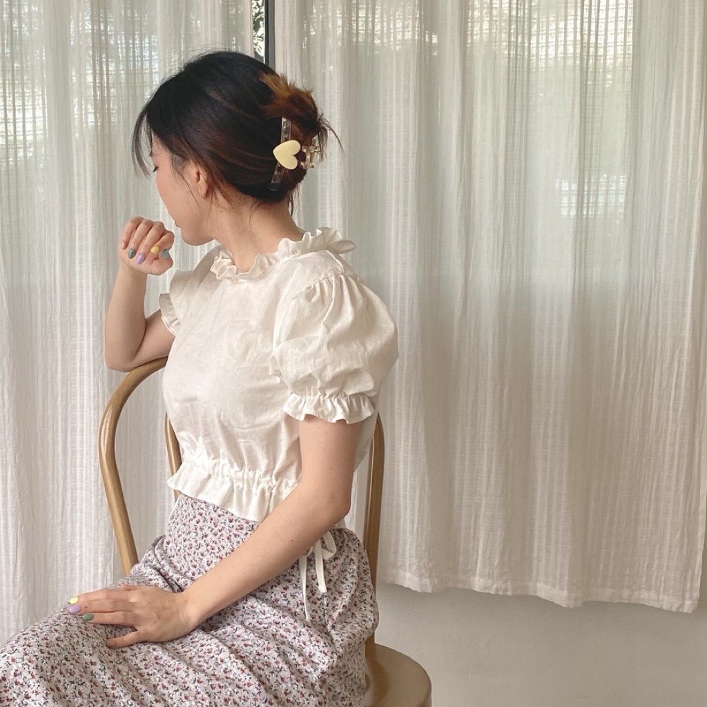 (ใส่1ครั้ง)Gongju TOP เสื้อครอป ผ้าลินิน เสื้อครอป มินิมอล ตรงเอวรูดได้แบบกรุบๆ