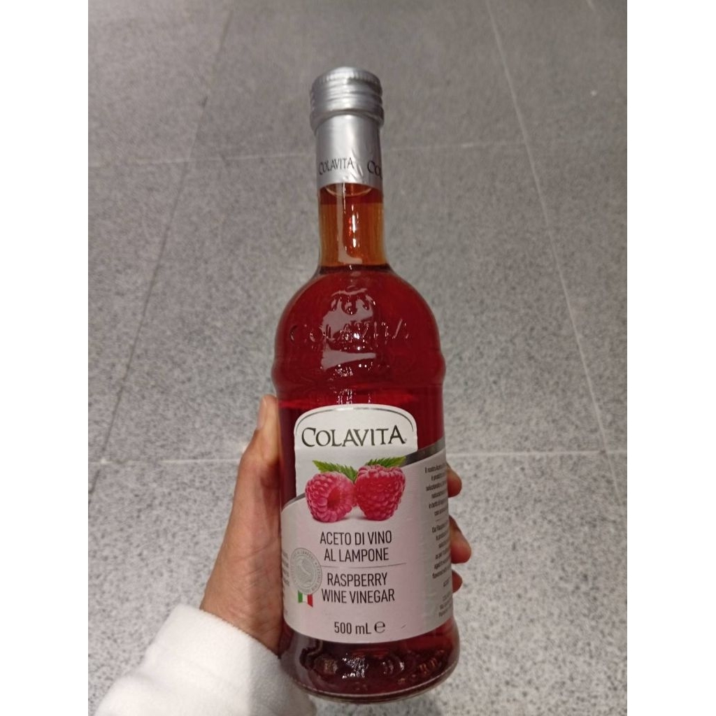 Colavita Raspberry Flavoured Red Wine Vinegar 500ml.น้ำส้มสายชูหมักกลิ่นราพส์เบอรี่ 500มล.