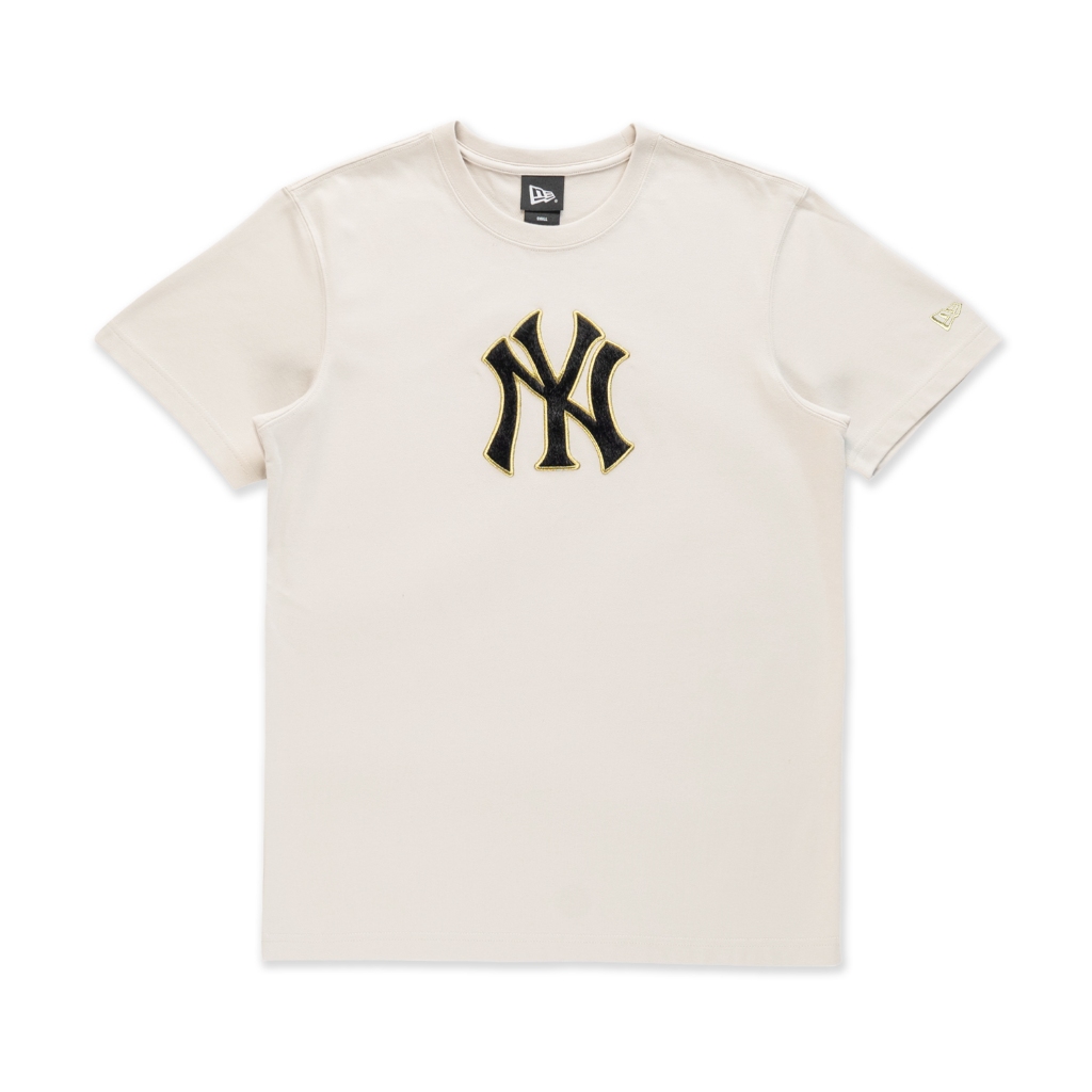 New Era เสื้อยืดแขนสั้นรุ่น New York Yankees Year Of The Horse Stone Short Sleeve T-Shirt