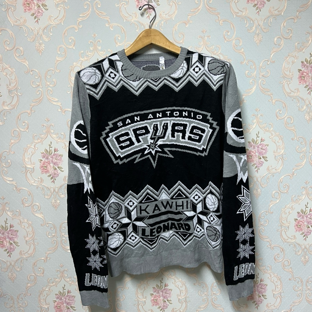 เสื้อบาสสเวตเตอร์มืองสอง ของแท้ 100 % San Antonio Spurs Sweater MEN ( XL )