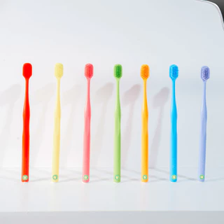 Dr.RAY Compact CF Colorful แปรงสีฟัน 7สีสวยสดใส ขนนุ่มพิเศษ No.D53