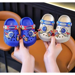🌟รองเท้าแตะเด็กกันลื่น ลายอวกาศสุดน่ารัก พร้อมส่งในไทย🌟
