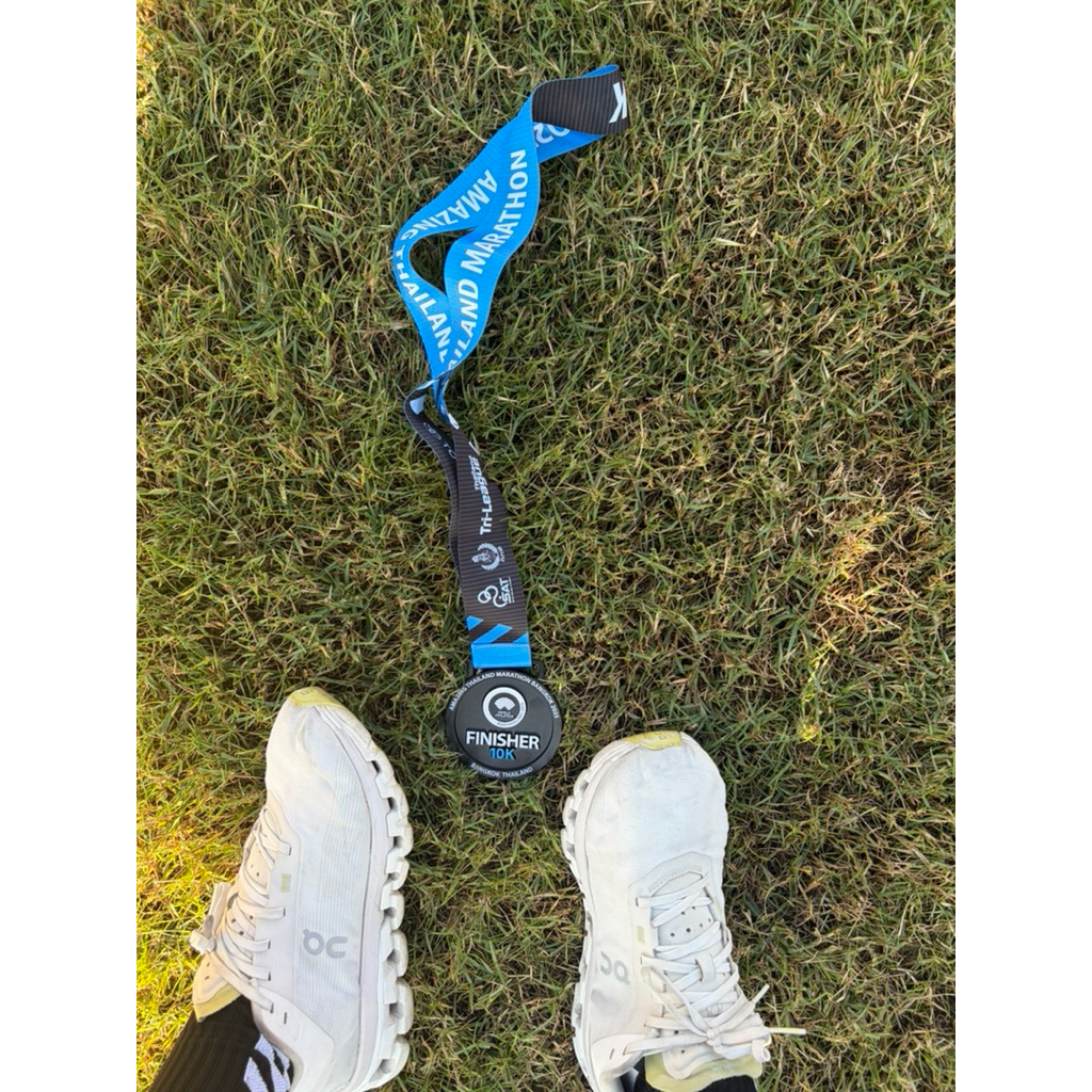 ปล่อยรองเท้าวิ่งoncloudใช้เองอยากขายไปซื้อแบรนด์อื่นเบานุ่มเด้งสมชื่อ