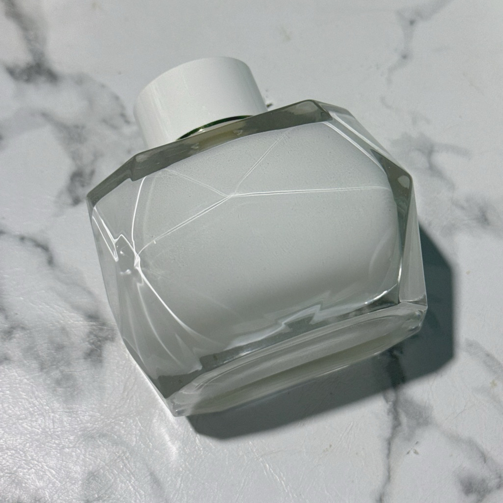 ขวดสเปรย์สำหรับแบ่ง MB Signature