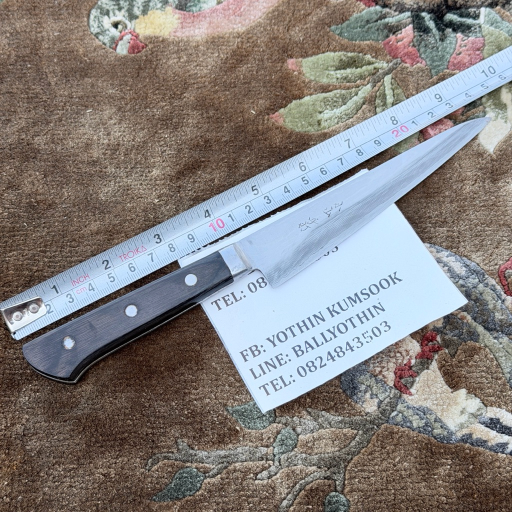 มีดญี่ปุ่น มีดเล็ก PETTY KNIFE สแตนเลสดามัสกัส แกนกลางน่าจะ VG 10 ครับ ใบยาว 140mm หนา 1.7mm คออินทิ