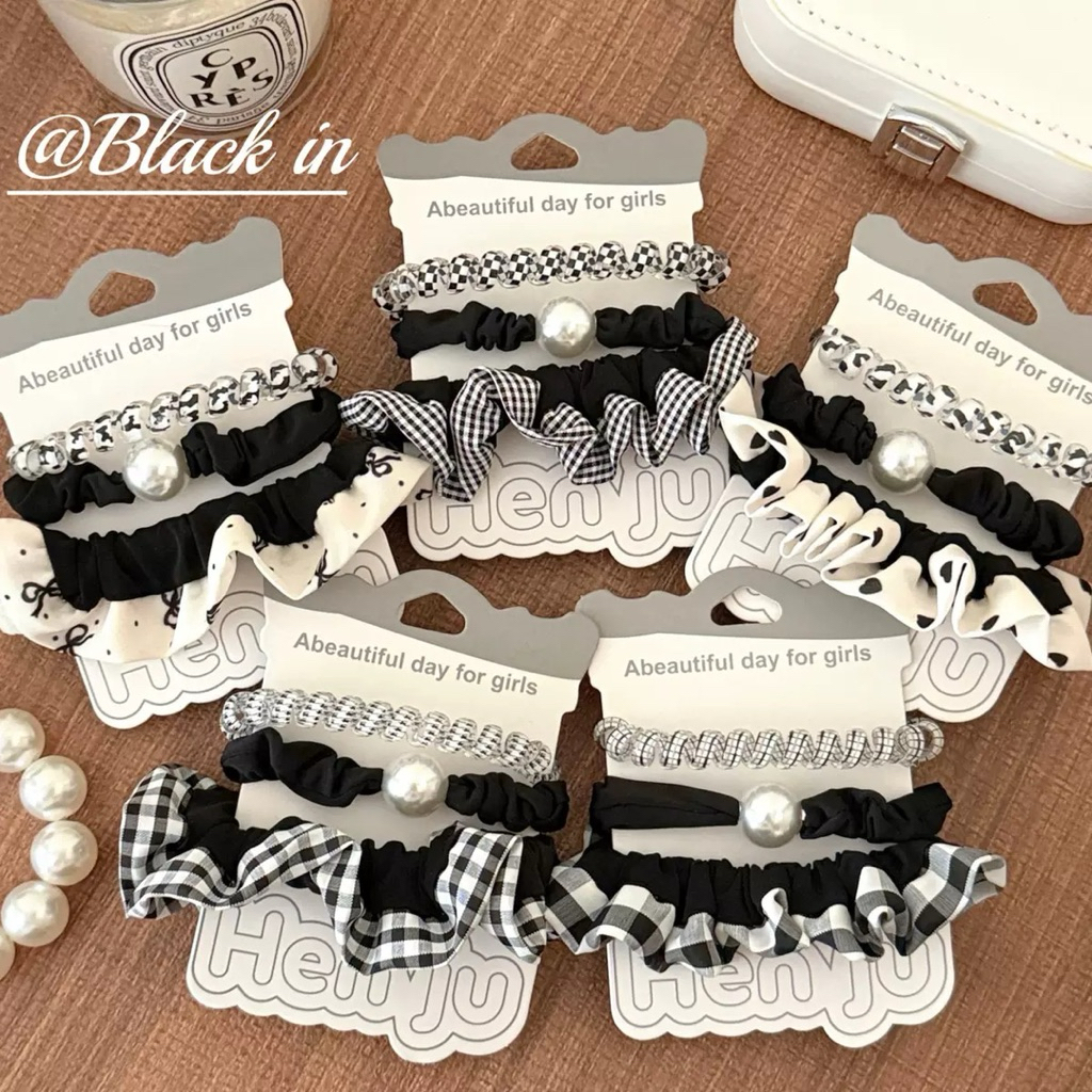 Cute 436 ยางมัดผม ยางรัดผม หนังยางโดนัทลายสก๊อตสีดำระบาย