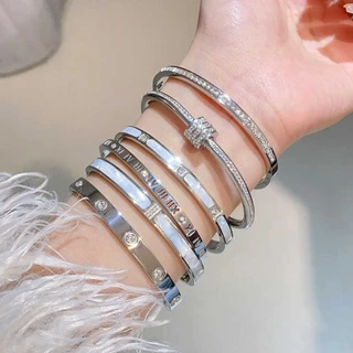 [เกรดขึ้นห้าง]กำไลข้อมือผู้หญิง สแตนเลส งานพรีเมียม มี 3 สี ไม่ลอกไม่ดำ รุ่นฮิต พร้อมกล่องเก็บเครื่องประดับ