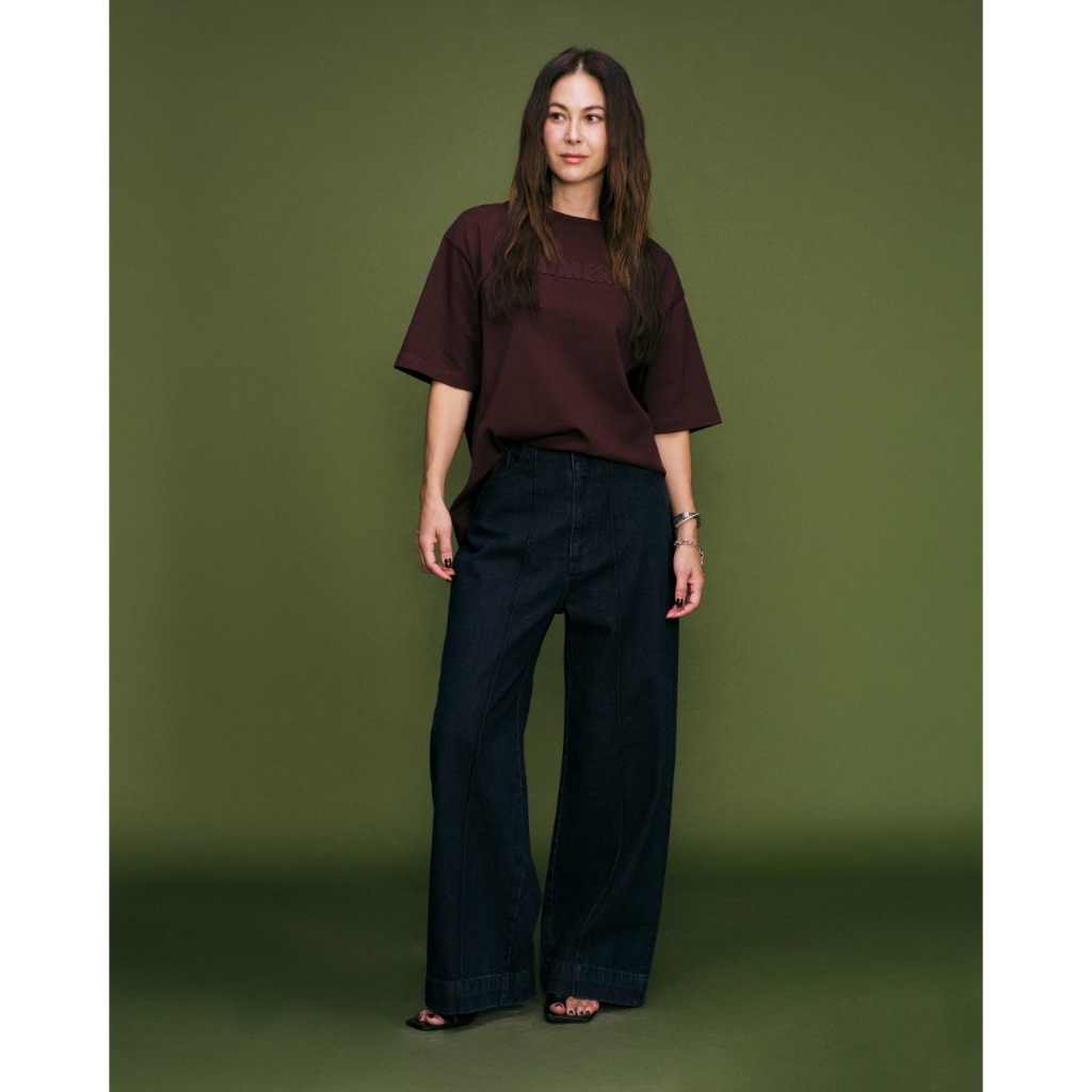 AIMER - Applique Logo Tee in Maroon เสื้อยืด