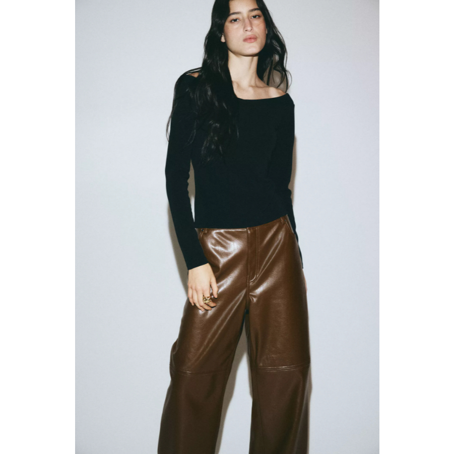 H&M(เอชแอนด์เอ็ม) เสื้อเปิดไหล่ Women Off-the-shoulder top 1320304_1