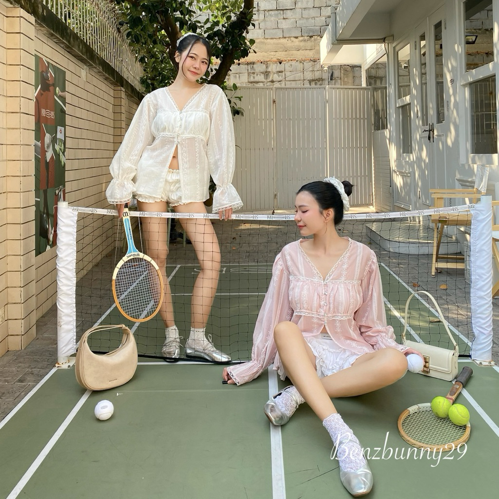 Benzbunny29 - Christa Top( มีอก 32-46“) เสื้อแขนยาวเนื้อผ้าลูน่า กระดุมเพชร แต่งระบายชายแขนเสื้อ ซับในหน้าอก 2137