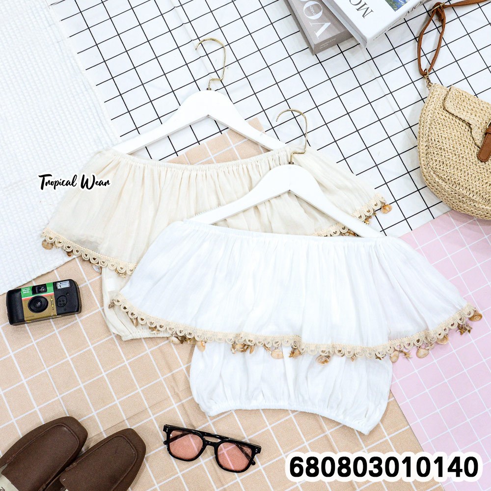 เสื้อครอปปาดไหล่ แต่งลูกปัดน่ารัก – 680803010140
