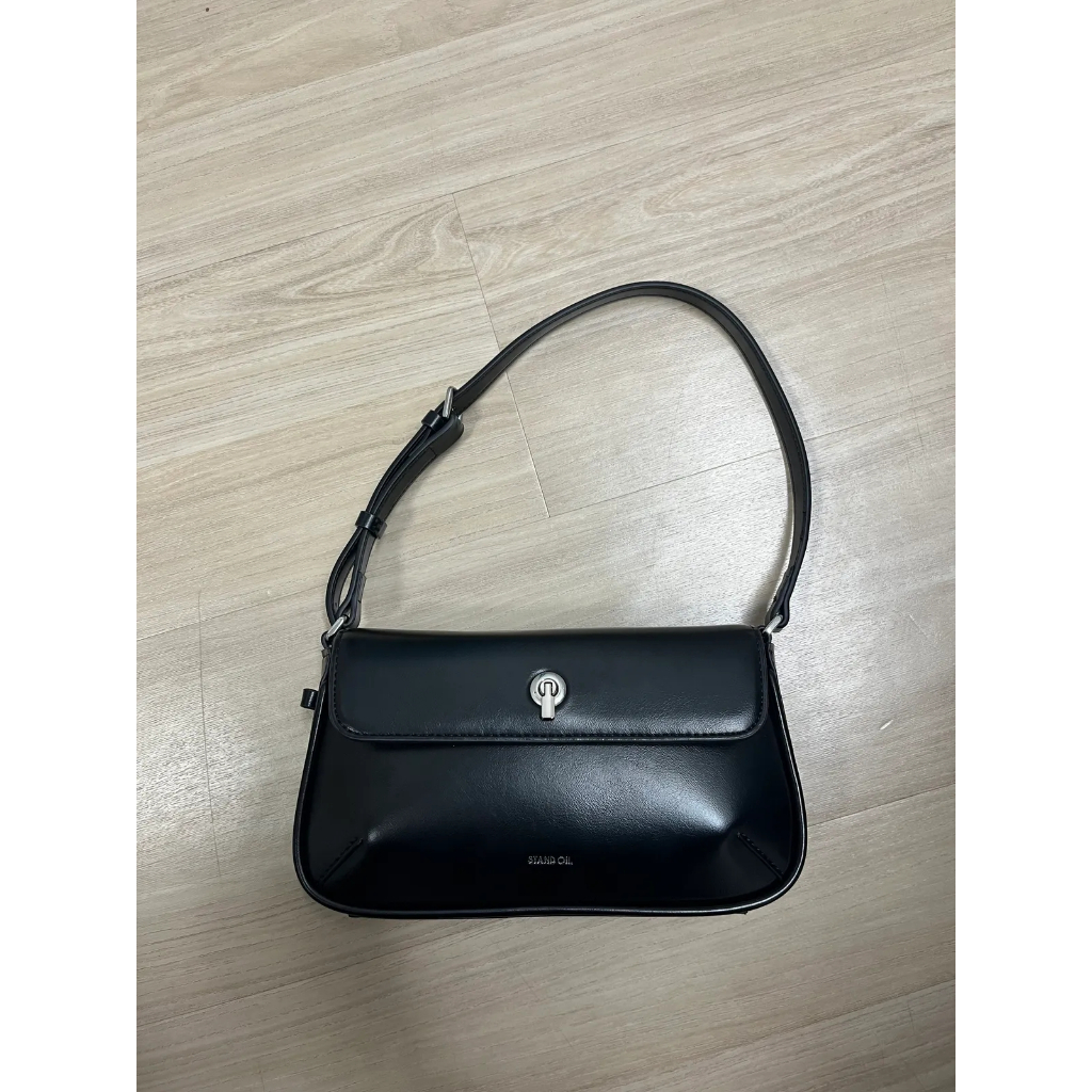 Stand Oil Ditto Shoulder Bag 3 Colors - 디토 숄더백 (Marron, Red Wine, Black)