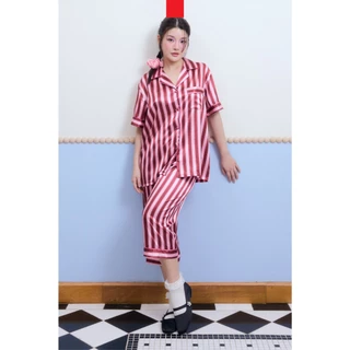 ชุดนอนผู้หญิง Vana ลาย Classic Red Stripe ผ้าซาติน ลายน่ารัก | Collection Sleeping goodness | เสื้อกางเกง ชุดกระโปรง