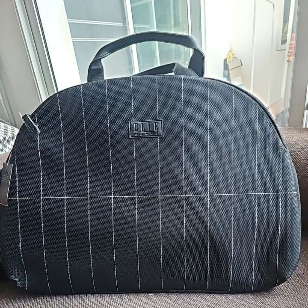 กระเป๋าเดินทาง  Elle