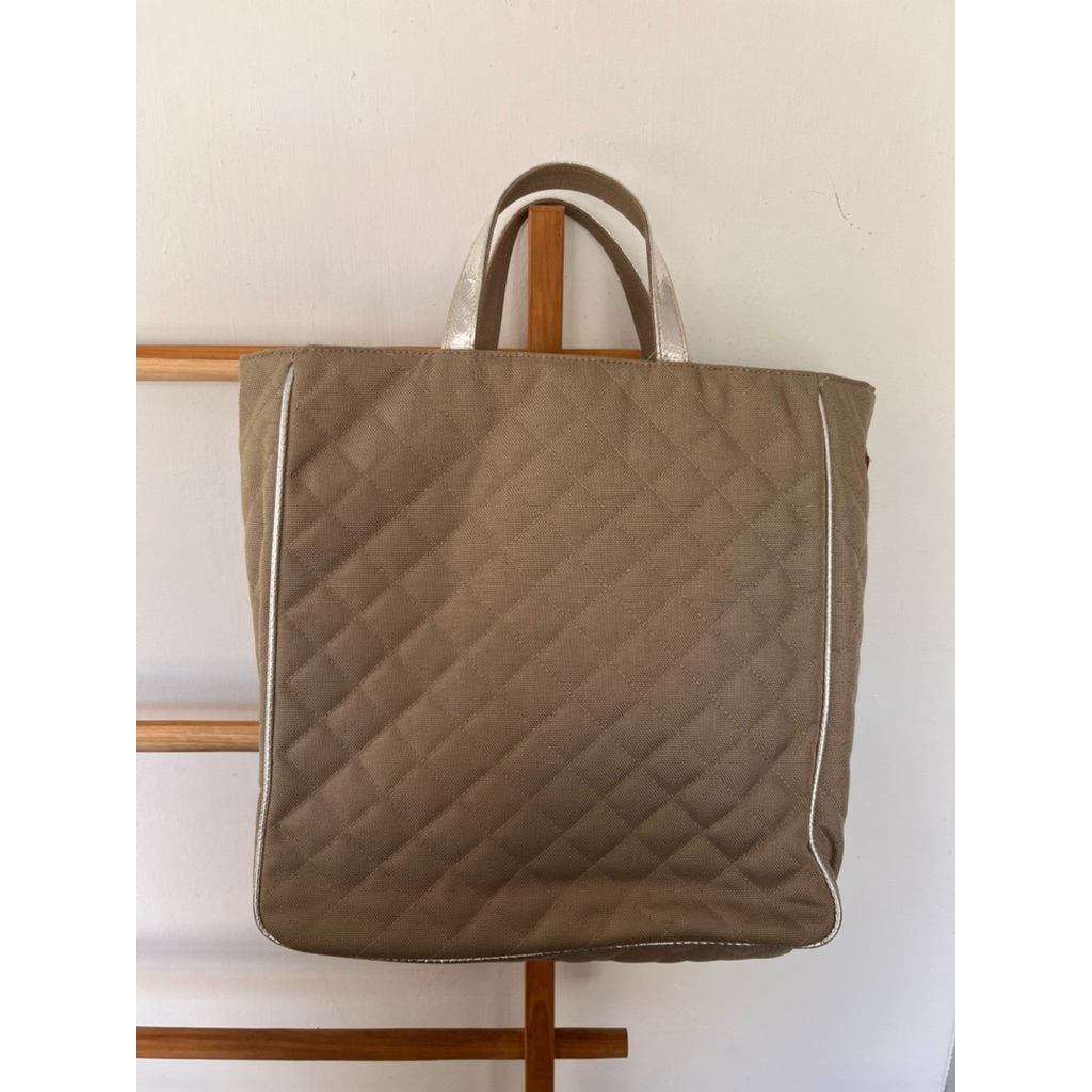 *ด้านนึงยับบุบที่ก้น* MZ WALLACE ของแท้ 32x 31x 12 cm. นอกนั้นสภาพดี