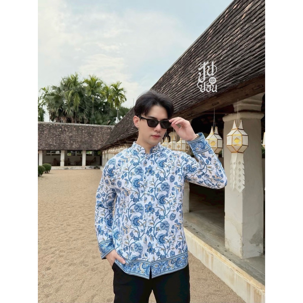 เสื้อพระราชทาน เสื้อแขนโบราณลายดอกไม้